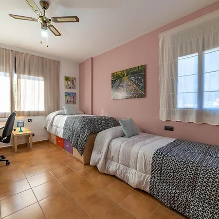 Casa Cami Del Castell Lux * Палафольс